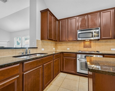 7023 Sanders Hill Lane - Photo Thumbnail 19