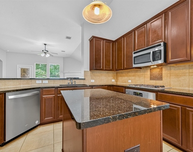 7023 Sanders Hill Lane - Photo Thumbnail 18
