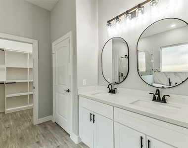 15998 Holly Street - Photo Thumbnail 31