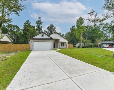 15998 Holly Street - Photo Thumbnail 2