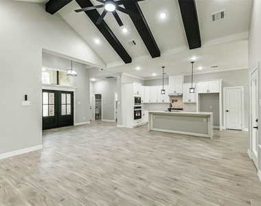 15998 Holly Street - Photo Thumbnail 8