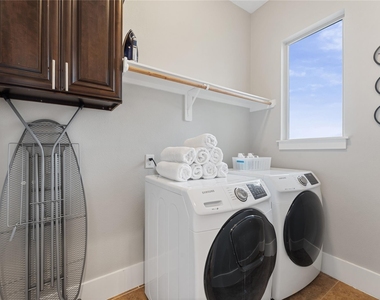 3802 Lovejoy Street - Photo Thumbnail 21