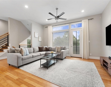 3802 Lovejoy Street - Photo Thumbnail 19