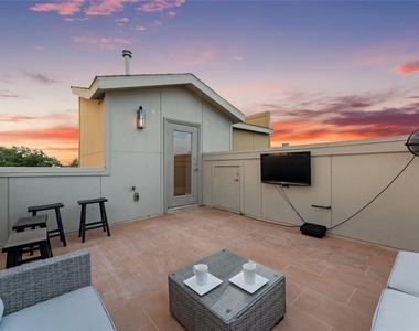 3802 Lovejoy Street - Photo Thumbnail 34