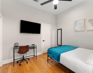 3802 Lovejoy Street - Photo Thumbnail 31