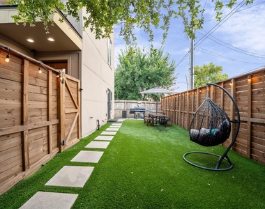3802 Lovejoy Street - Photo Thumbnail 5