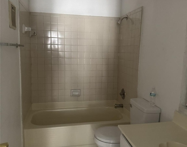 9797 Leawood Boulevard - Photo Thumbnail 2