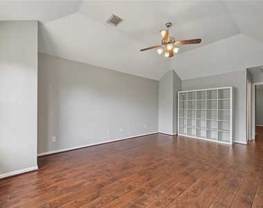 2422 Lansing Circle - Photo Thumbnail 41