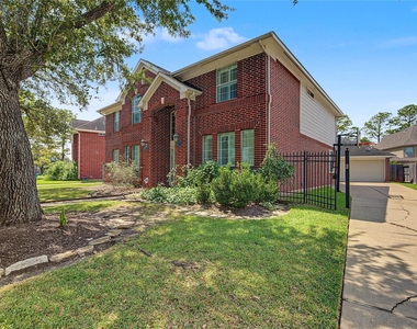 2422 Lansing Circle - Photo Thumbnail 1