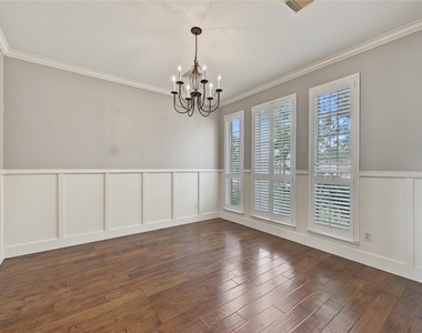 2422 Lansing Circle - Photo Thumbnail 6