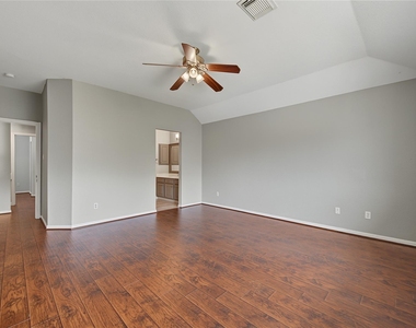 2422 Lansing Circle - Photo Thumbnail 36