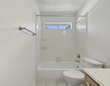 2422 Lansing Circle - Photo Thumbnail 44