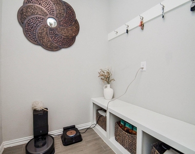 31307 Brown Fern Drive - Photo Thumbnail 5