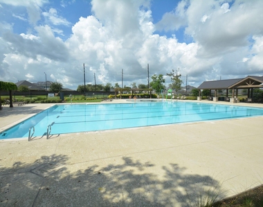 31307 Brown Fern Drive - Photo Thumbnail 33