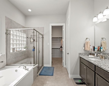 4911 Thunder Creek Lane - Photo Thumbnail 6