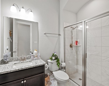 4911 Thunder Creek Lane - Photo Thumbnail 10