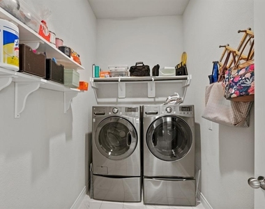 4911 Thunder Creek Lane - Photo Thumbnail 8