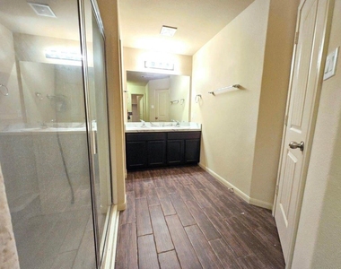 2026 Naplechase Crest Drive - Photo Thumbnail 15