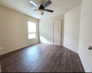 2026 Naplechase Crest Drive - Photo Thumbnail 21