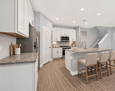 607 Spotted Sunfish Drive - Photo Thumbnail 7