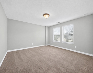 607 Spotted Sunfish Drive - Photo Thumbnail 12