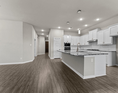 102 Camelia Street - Photo Thumbnail 11
