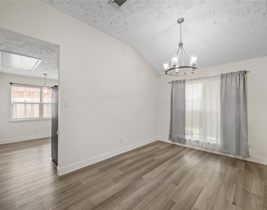 1815 Millbury Drive - Photo Thumbnail 13