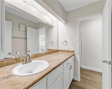 1815 Millbury Drive - Photo Thumbnail 20