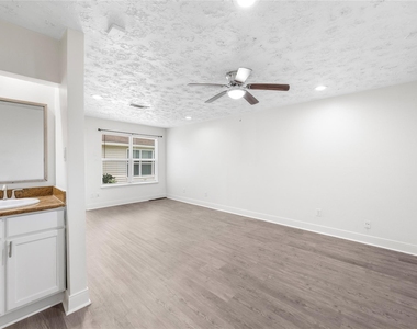 1815 Millbury Drive - Photo Thumbnail 26