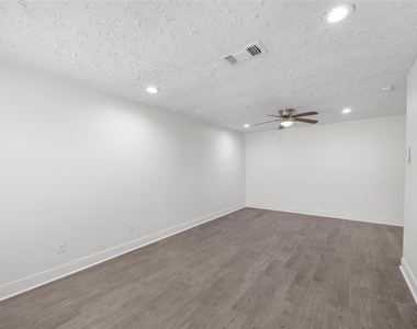 1815 Millbury Drive - Photo Thumbnail 23