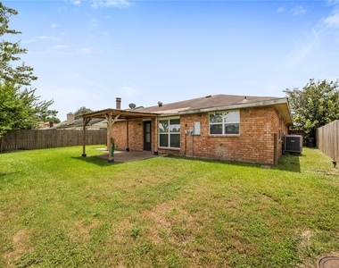 1815 Millbury Drive - Photo Thumbnail 41
