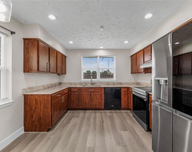 1815 Millbury Drive - Photo Thumbnail 17