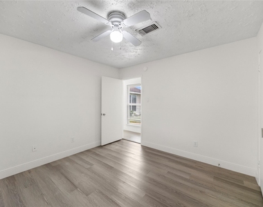 1815 Millbury Drive - Photo Thumbnail 34