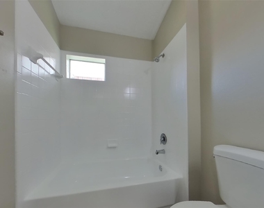 3130 Kelling Street - Photo Thumbnail 17