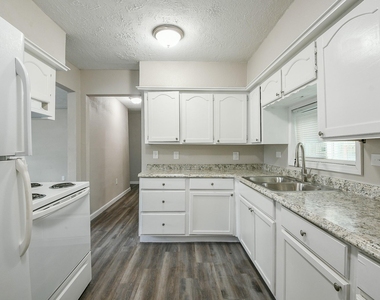 319 Rustic Drive - Photo Thumbnail 13