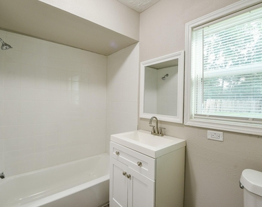 319 Rustic Drive - Photo Thumbnail 16