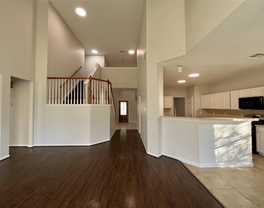 3847 Landon Park Drive - Photo Thumbnail 17