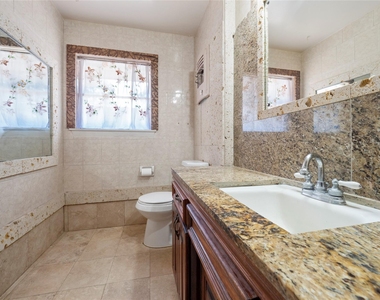 9607 Carousel Lane - Photo Thumbnail 13