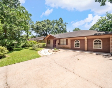 9607 Carousel Lane - Photo Thumbnail 1