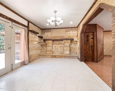 9607 Carousel Lane - Photo Thumbnail 8