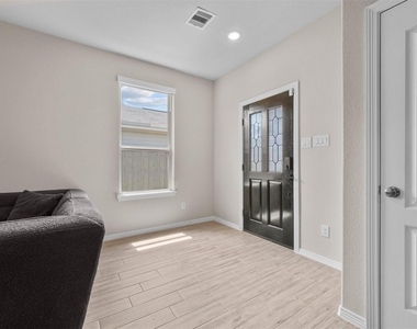 25722 Hickory Pecan Trail - Photo Thumbnail 4