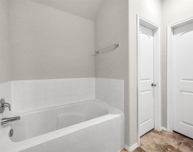 23723 Giardini Drive - Photo Thumbnail 17