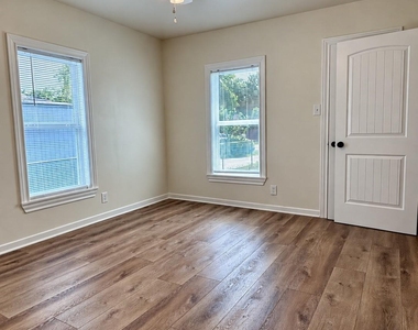 7619 Joplin Street - Photo Thumbnail 10