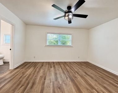 7619 Joplin Street - Photo Thumbnail 6