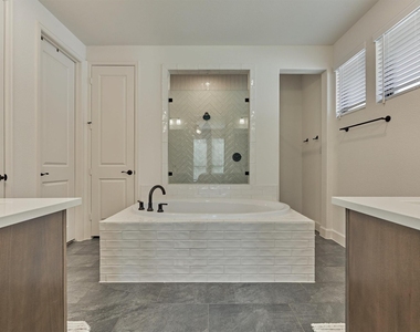 301 Water Tupelo Drive - Photo Thumbnail 15