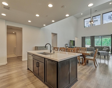 301 Water Tupelo Drive - Photo Thumbnail 13