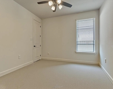 301 Water Tupelo Drive - Photo Thumbnail 18