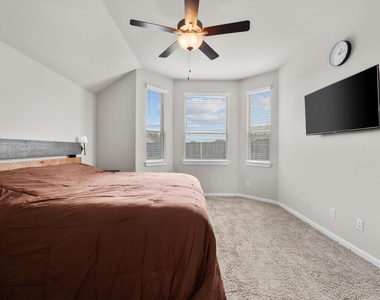 10806 Chrysalis Court - Photo Thumbnail 21