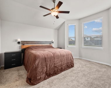 10806 Chrysalis Court - Photo Thumbnail 20