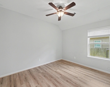 236 Clementine Court - Photo Thumbnail 17